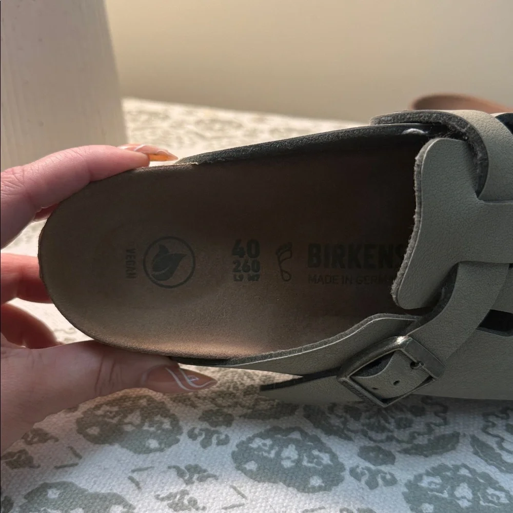 Birkenstock Boston Vegan Clogs - Picture 5 of 9